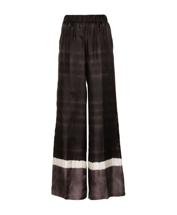 pantalon-femme-dans-un-style-tendance