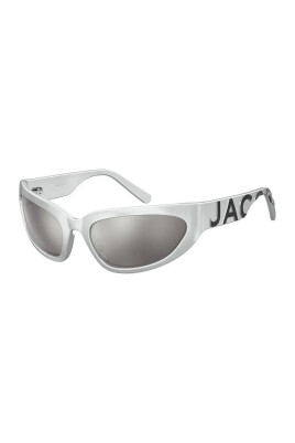 stylish-sunglasses-with-mirrored-lenses