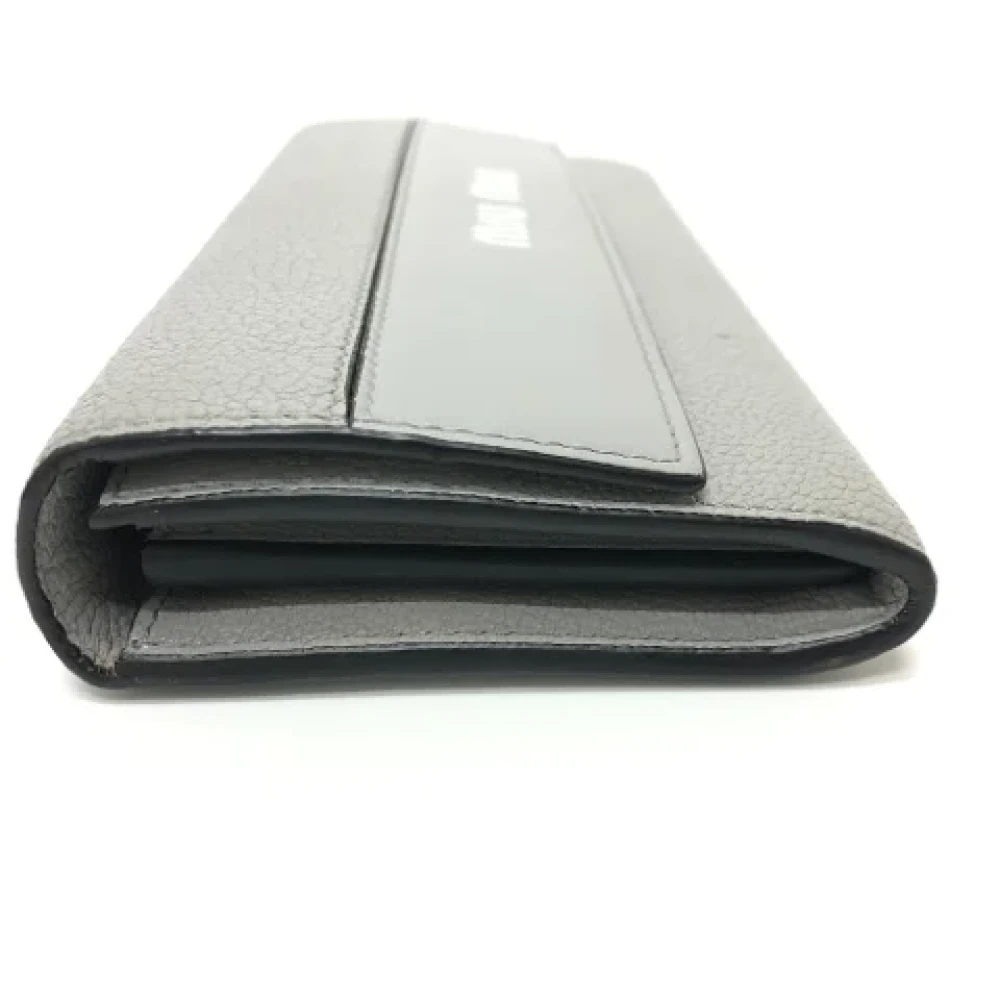 Miu Pre-owned Leather wallets Gray Dames