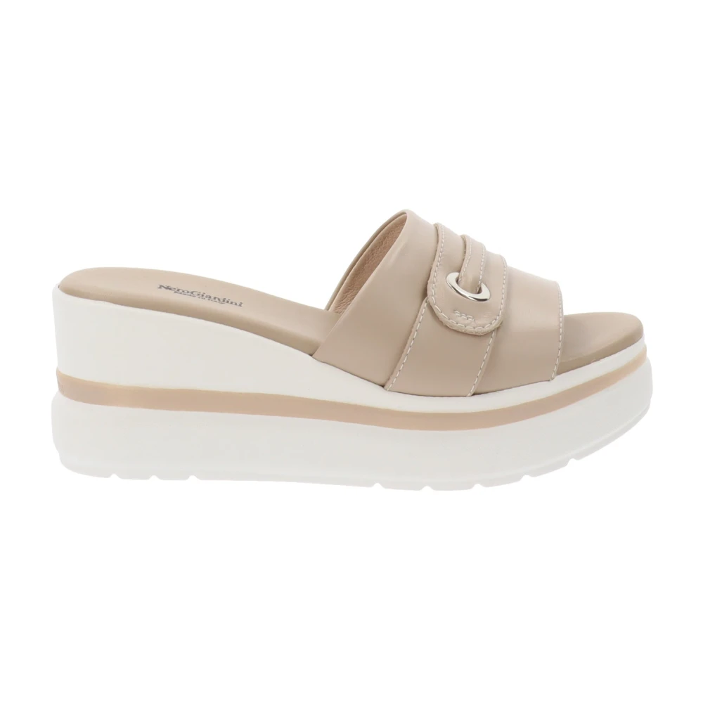 Shoes > Heels > Wedges - - Nerogiardini - Modalova