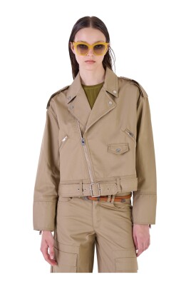 beige-coat