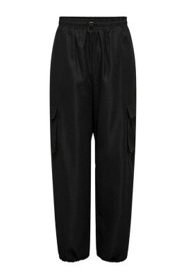 black-cargo-pants-relaxed-fit