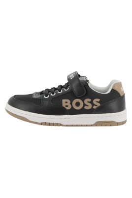 black-logo-trainers-with-elastic-band