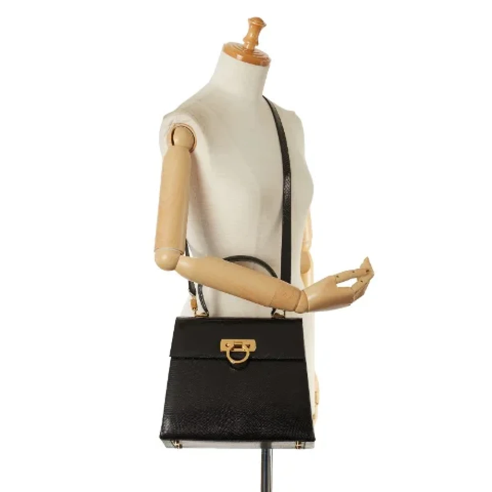 Salvatore Ferragamo Pre-owned Leather handbags Black Dames
