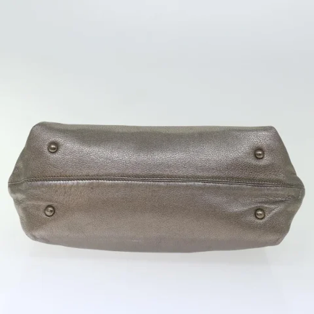 Salvatore Ferragamo Pre-owned Leather handbags Gray Dames