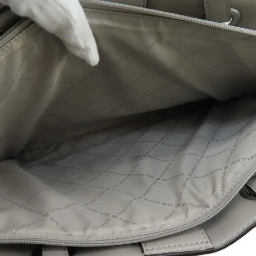 Michael Kors Pre-owned Fabric totes Beige Dames