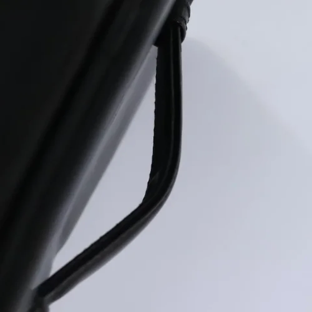 Chanel Vintage Pre-owned Leather pouches Black Dames