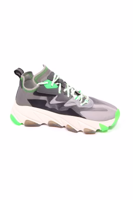 srebrne-buty-z-nylonu-ripstop