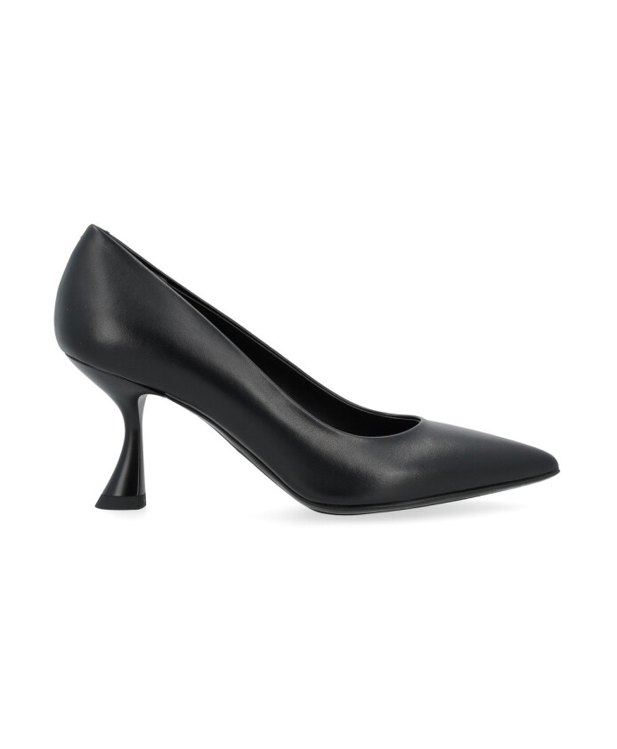 chaussure-decollete-en-cuir-de-veau-noir