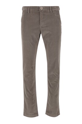 pantalon-slim-fit-beige