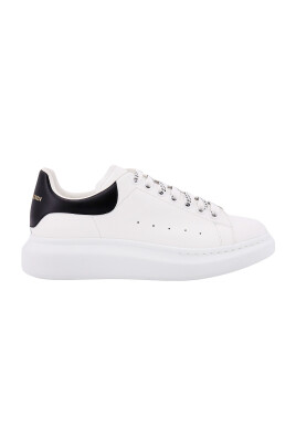 black-bicolor-lace-up-leather-sneakers