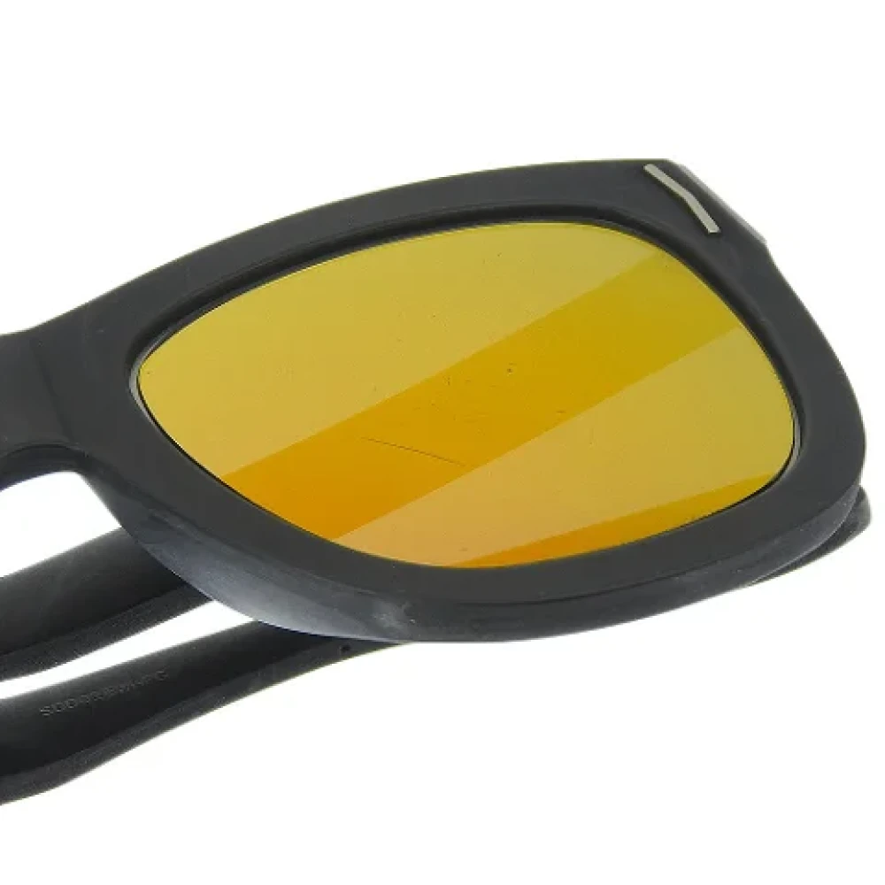 Givenchy Pre-owned Plastic sunglasses Black Dames