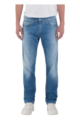 straight-fit-urban-jeans