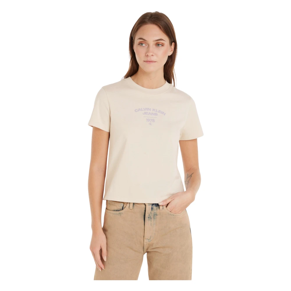 Calvin Klein Eierschaal T-shirt voor dames Beige Dames