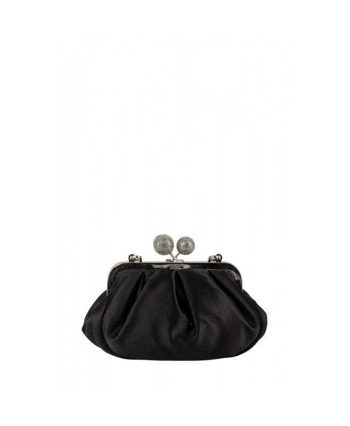 stylish-weekend-bag