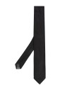 cravate-en-soie-noire-style-elegant