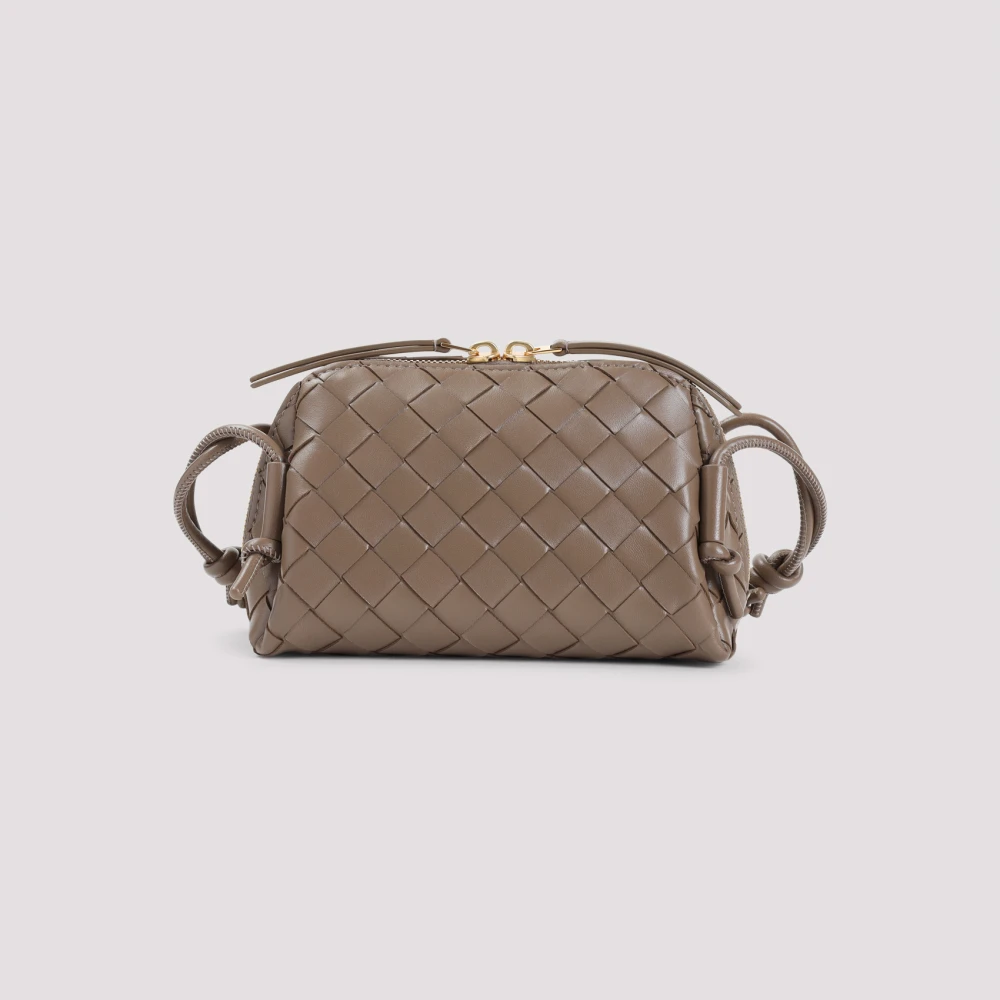 Bottega Veneta Bruine Leren Clutch Elegante Gouden Hardware Brown Dames