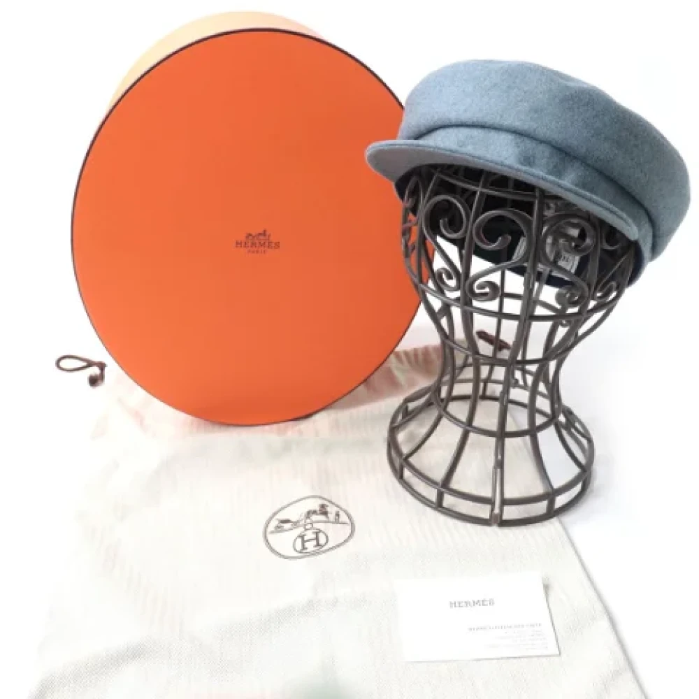 Hermès Vintage Pre-owned Fabric hats Gray Dames