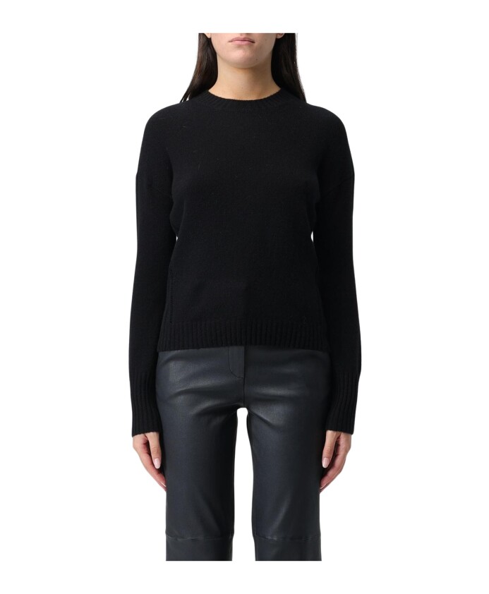 pull-en-cachemire-noir-a-col-rond
