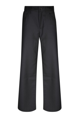 black-trousers-for-modern-look