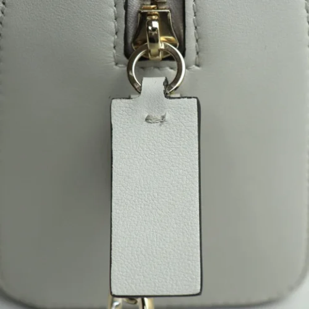 Valentino Vintage Pre-owned Leather shoulder-bags Gray Dames