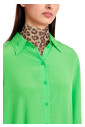 lichte-hemdblouse-met-ruche