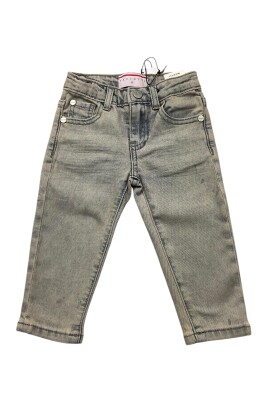 newborn-boy-grey-jeans