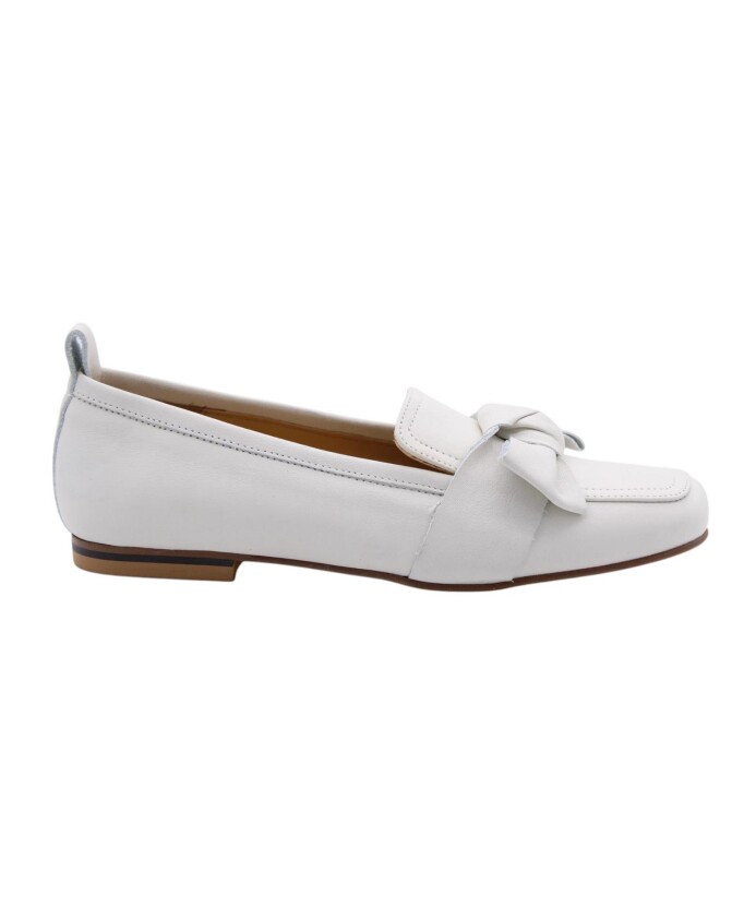 classic-moccasin-shoes-in-congo