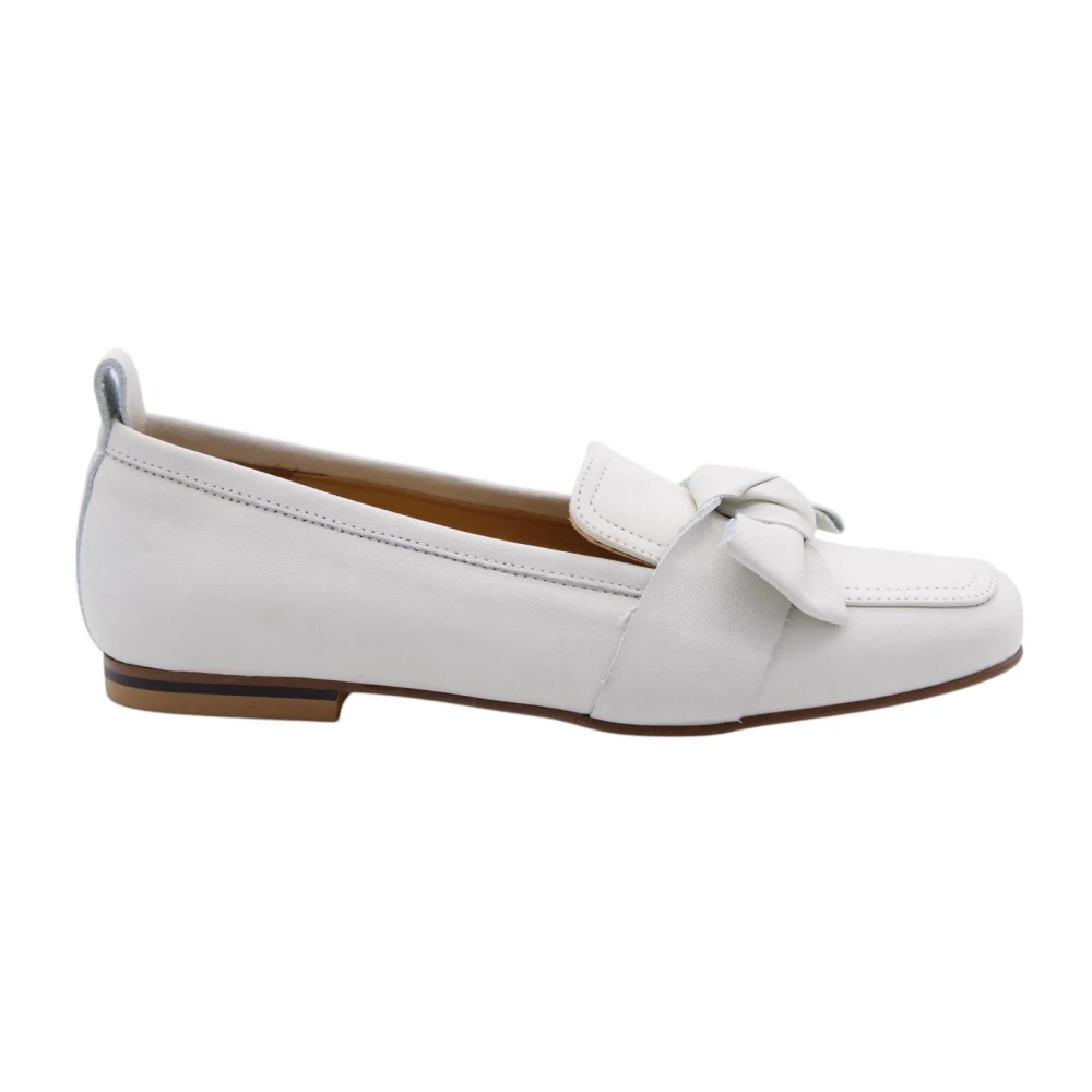 Ctwlk. Women's White Loafers, 8 Uk, Classic Moccasin Shoes In Congo
