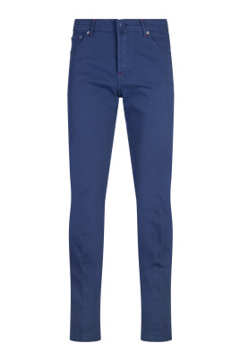 slim-fit-jeans