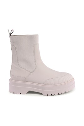 beige-chelsea-boots-eco-friendly-style