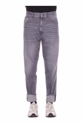 paco-loose-fit-jeans