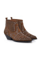 bottes-texanes-en-daim-avec-clous-en-metal