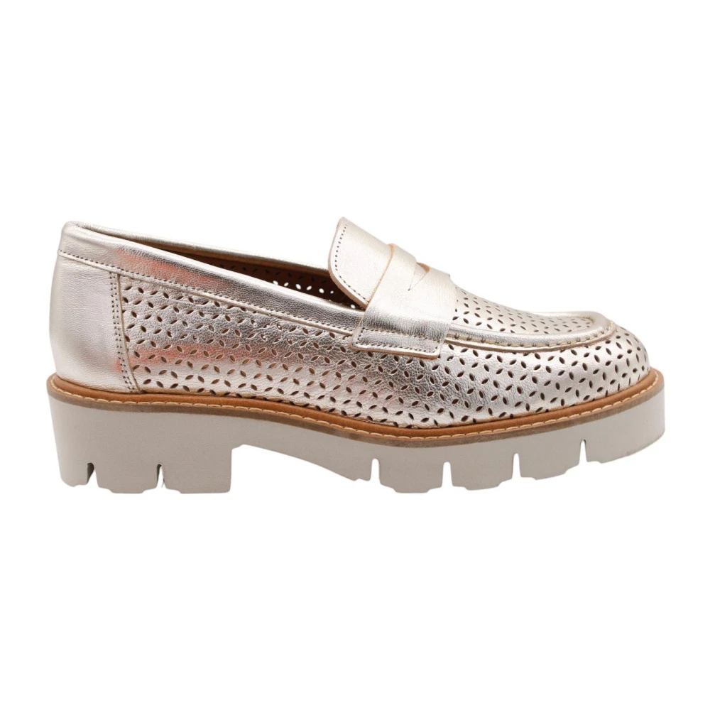 Ctwlk. Women's Beige Mocassin Loafers In Mozambique Style