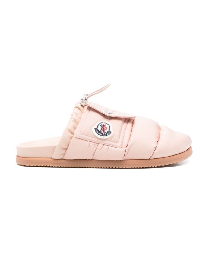 slippers-met-logo-patch-en-toggle