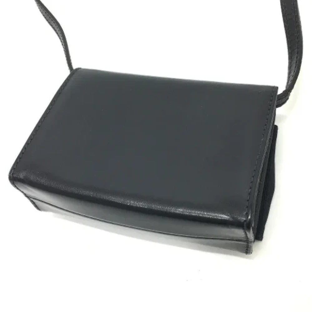 Salvatore Ferragamo Pre-owned Leather shoulder-bags Black Dames