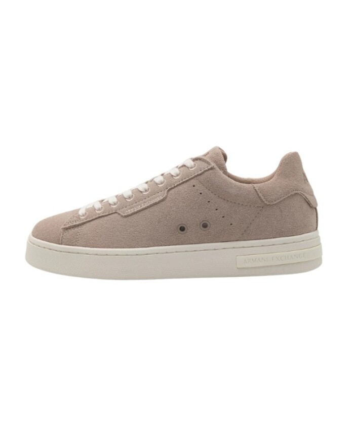 basis-leren-sneakers-zandkleur
