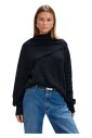 pull-en-tricot-noir