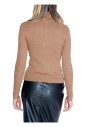 pull-a-col-roule-en-tricot