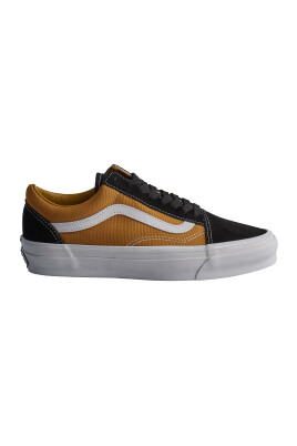 classic-black-skate-shoes