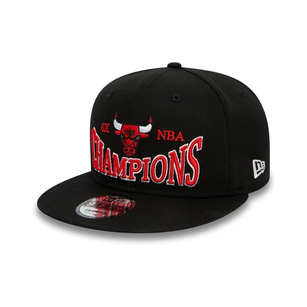 new era Zwarte Bulls Champion Patch Pet Black Heren