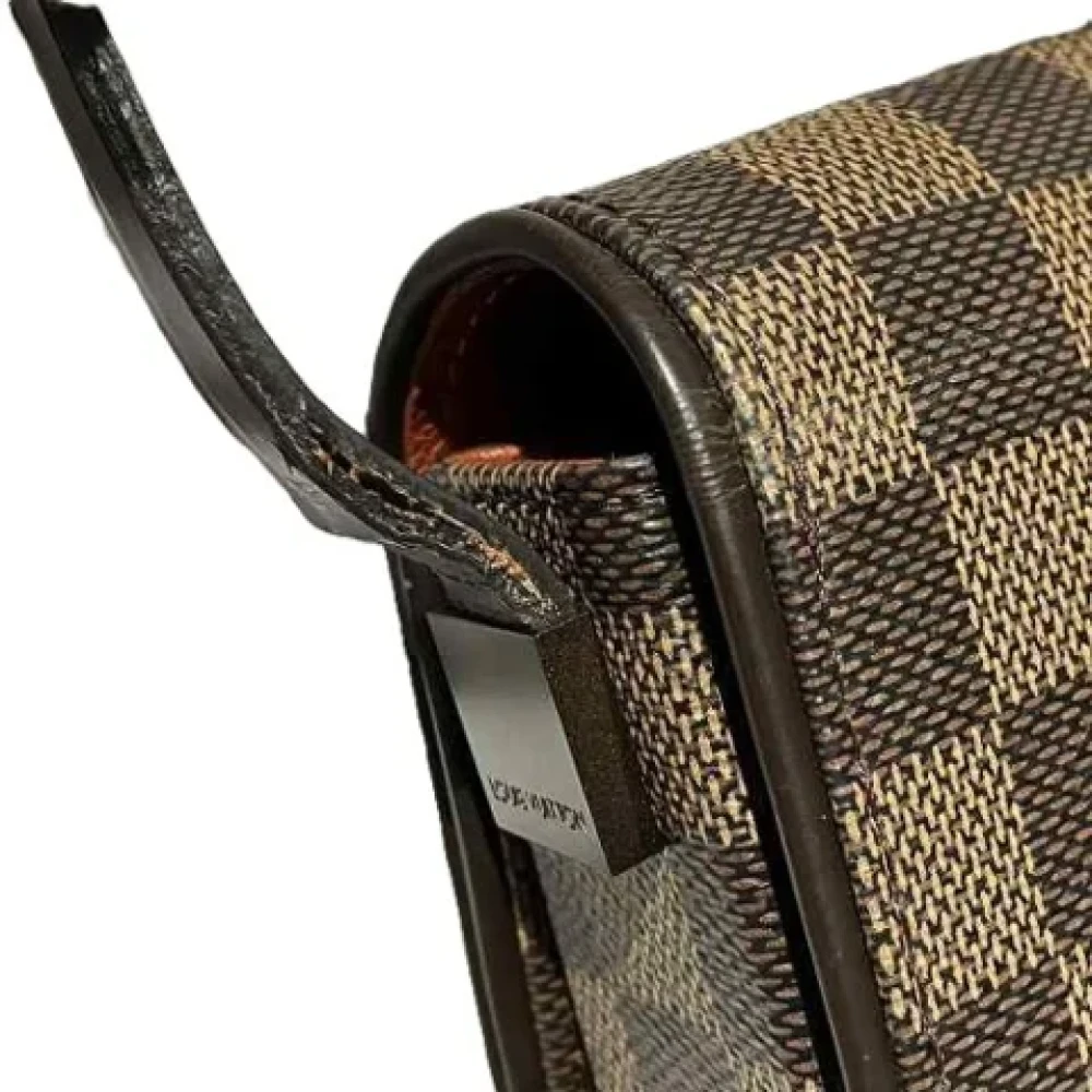 Louis Vuitton Vintage Pre-owned Fabric shoulder-bags Brown Dames