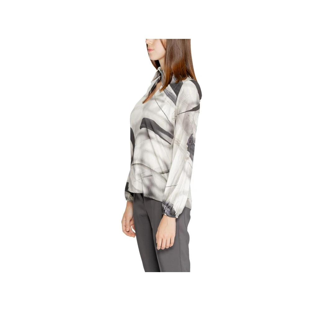 RINASCIMENTO Grijze Blouse met Abstracte Print en Keyhole Halslijn Multicolor Dames
