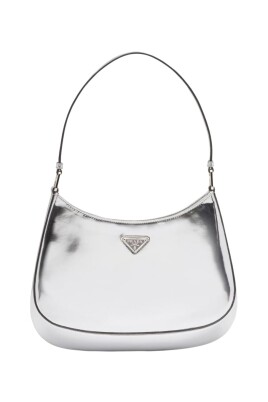 silver-tone-shoulder-bag-with-style