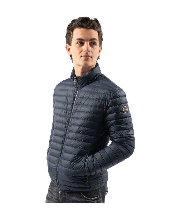 doudoune-homme-bleue-coupe-regular-deperlante