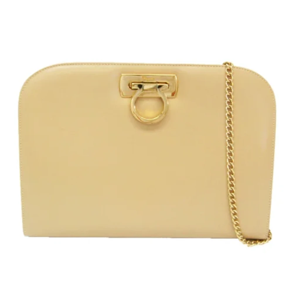 Salvatore Ferragamo Pre-owned Leather shoulder-bags Beige Dames