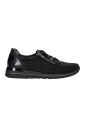 sneaker-noir-elegant-avec-details-vernis