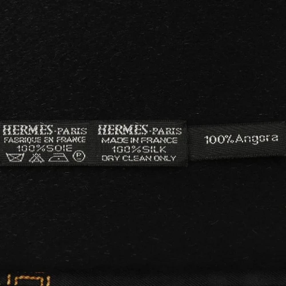 Hermès Vintage Pre-owned Silk scarves Black Dames