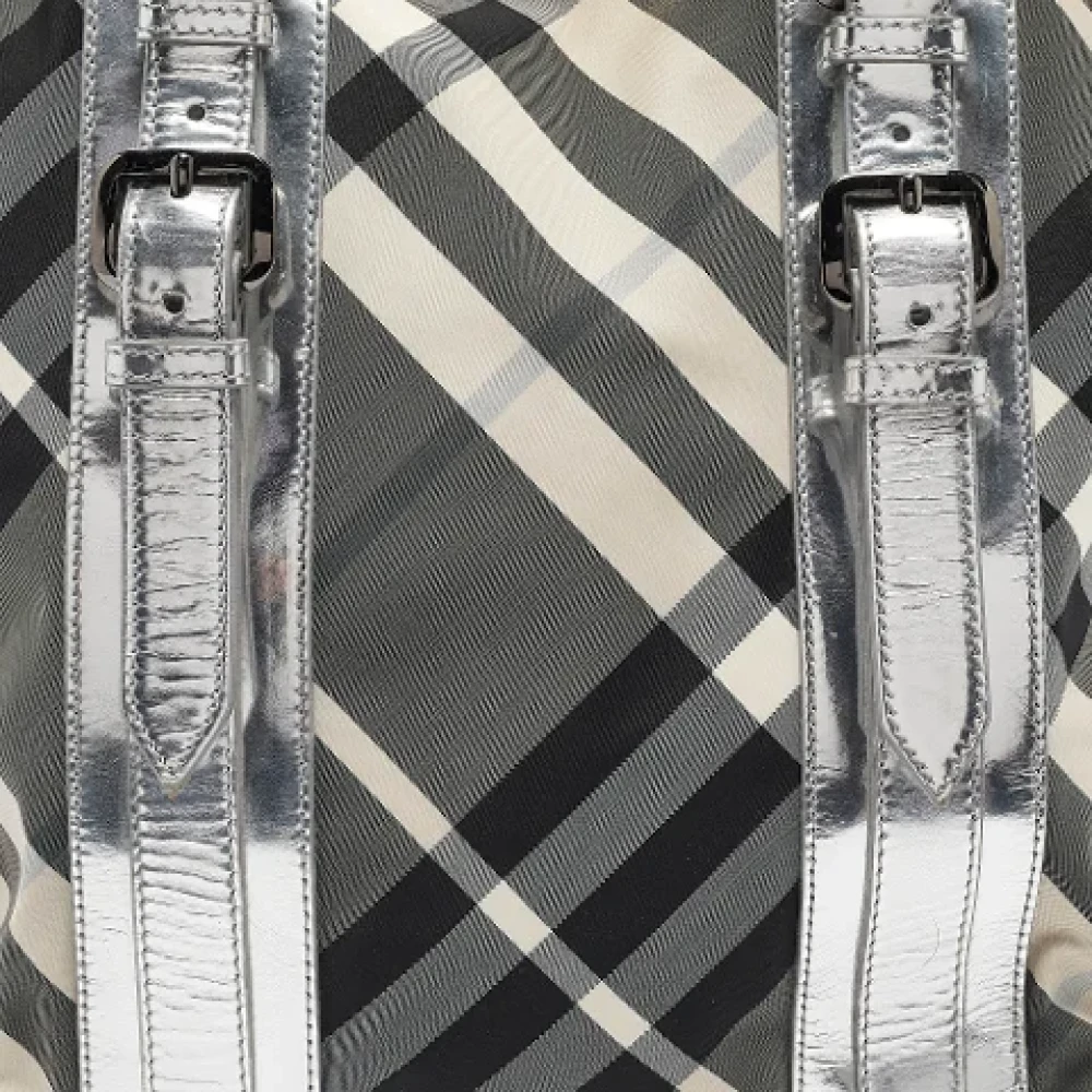 Burberry Vintage Pre-owned Nylon totes Gray Dames