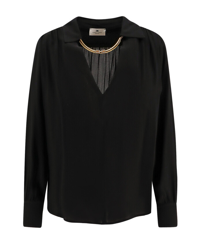 chemise-col-en-v-avec-detail-metallique